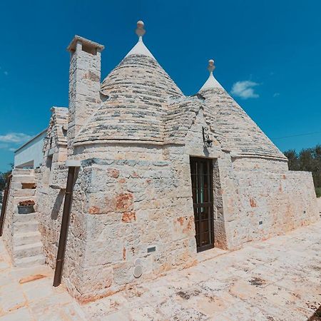 [Cisternino] Incantevole Trullo con ampio cortile Esterno foto