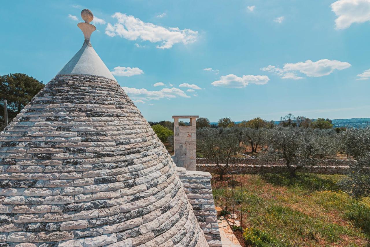 [Cisternino] Incantevole Trullo con ampio cortile Esterno foto