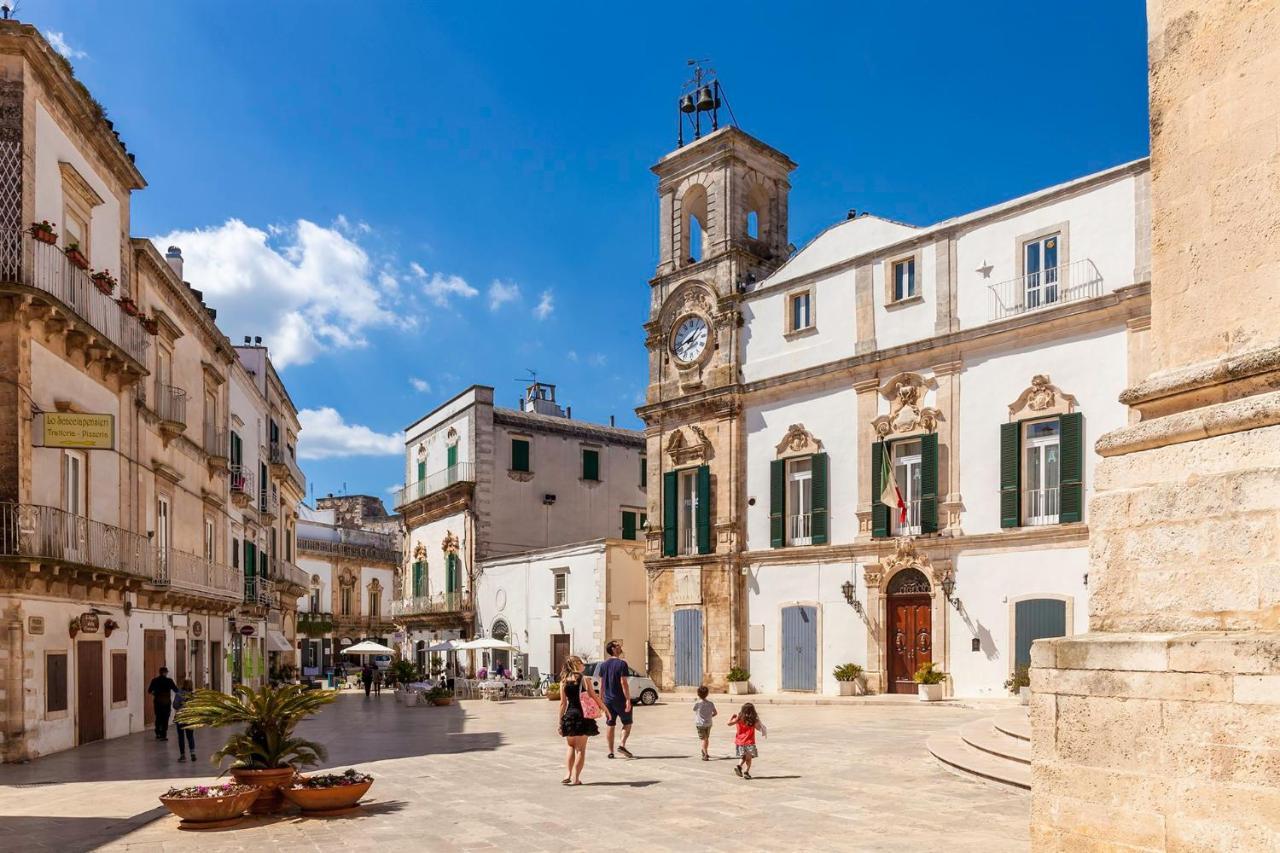 [Cisternino] Incantevole Trullo con ampio cortile Esterno foto